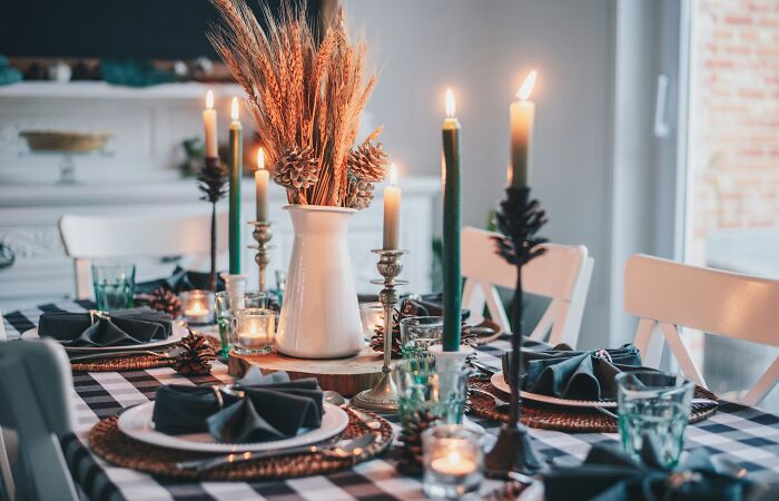 Hey Pandas, Share Your Thanksgiving Decorations (Closed)