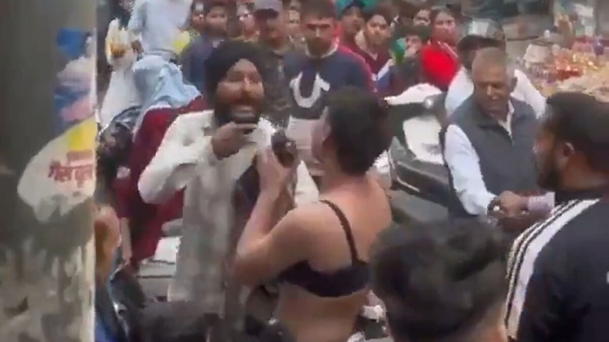 Man Wearing A Bra Thrashed By Crowd For Filming “Obscene Videos” In Market