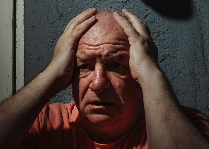 “The Shock On His Face”: Toxic Dad Realizes How Damaging His Parenting Was “The Shock On His Face”: Toxic Dad Realizes How Damaging His Parenting Was