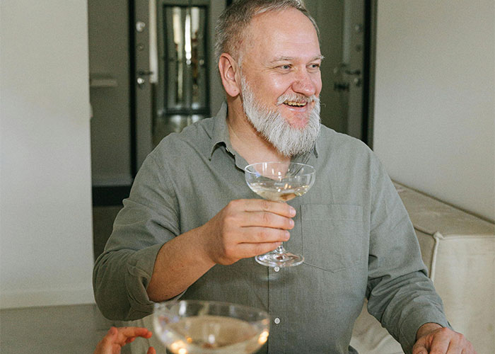 “The Shock On His Face”: Toxic Dad Realizes How Damaging His Parenting Was “The Shock On His Face”: Toxic Dad Realizes How Damaging His Parenting Was