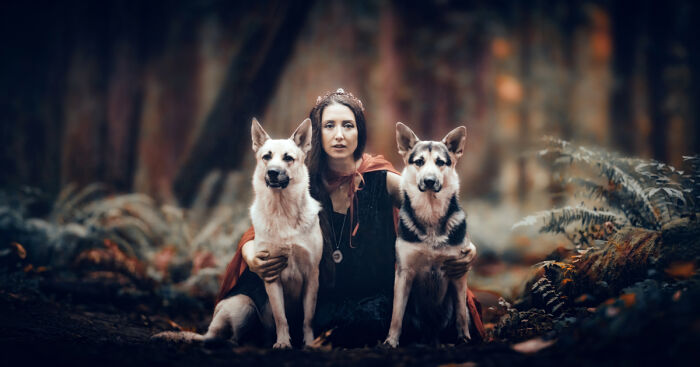 I Photographed A Fairytale-Inspired, Witchy Dog Session Inspired By Red Riding Hood (15 Pics)