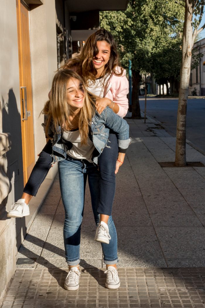 "To-Do List Of Youngest Sibling" Trend Is Making Everyone Tear Up "To-Do List Of Youngest Sibling" Trend Is Making Everyone Tear Up