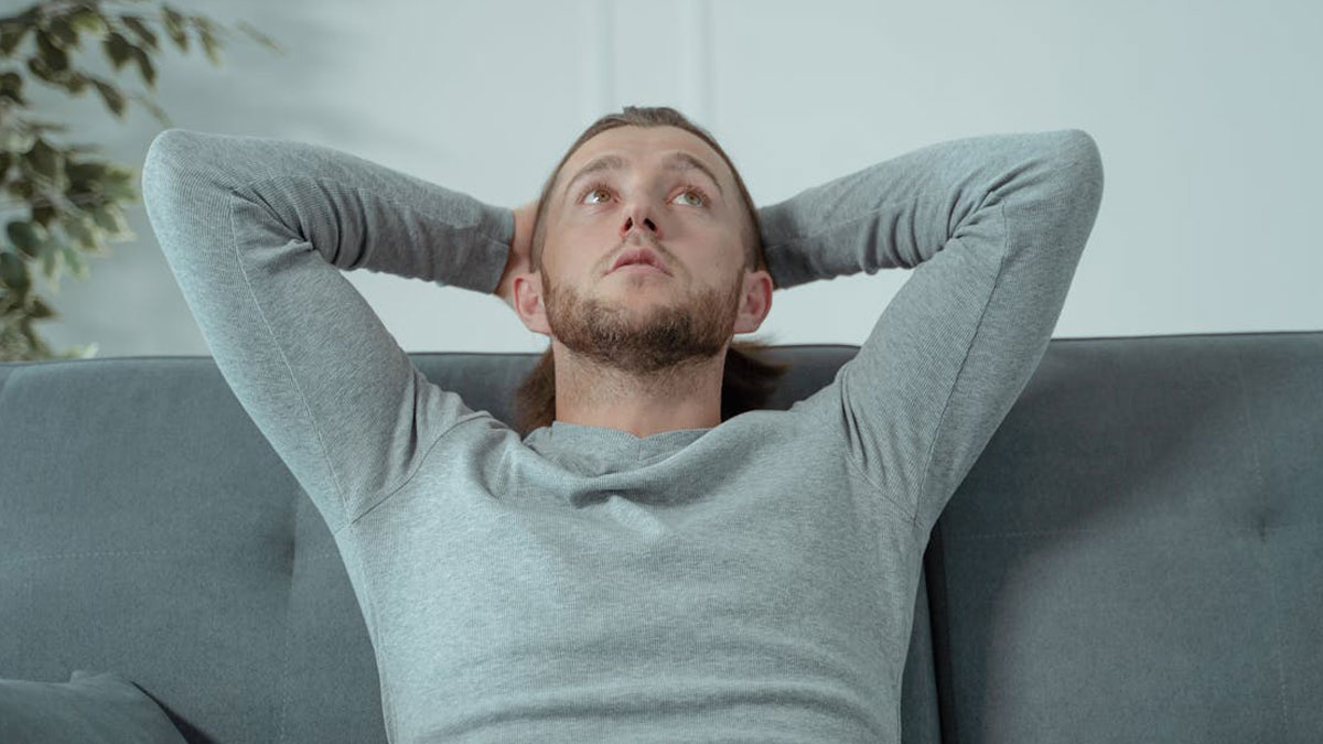 Man Draws The Line At Girlfriend’s Insane Rent Request: “She Says I’m Just Making Excuses”