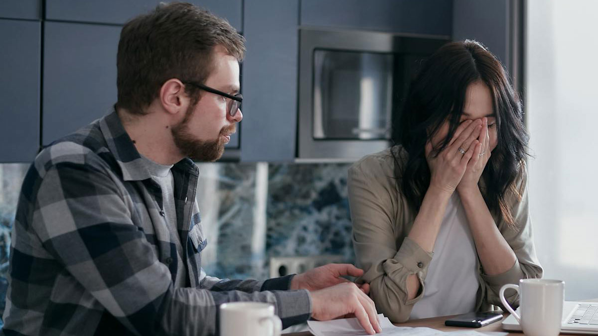 Man Hands Wife Divorce Papers Out Of The Blue, Turns Into A Sobbing Beggar When She Agrees