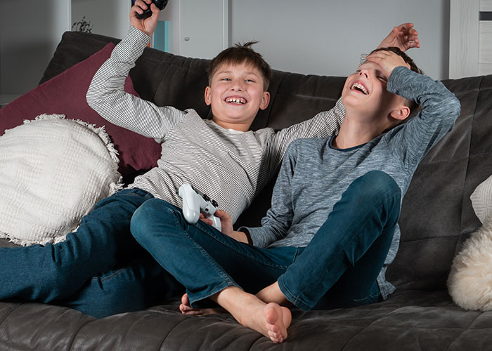 Woman Forced Out Of Her Home After Partner's Last-Minute Sleepover Plans Wreck Surgery Recovery Woman Forced Out Of Her Home After Partner's Last-Minute Sleepover Plans Wreck Surgery Recovery