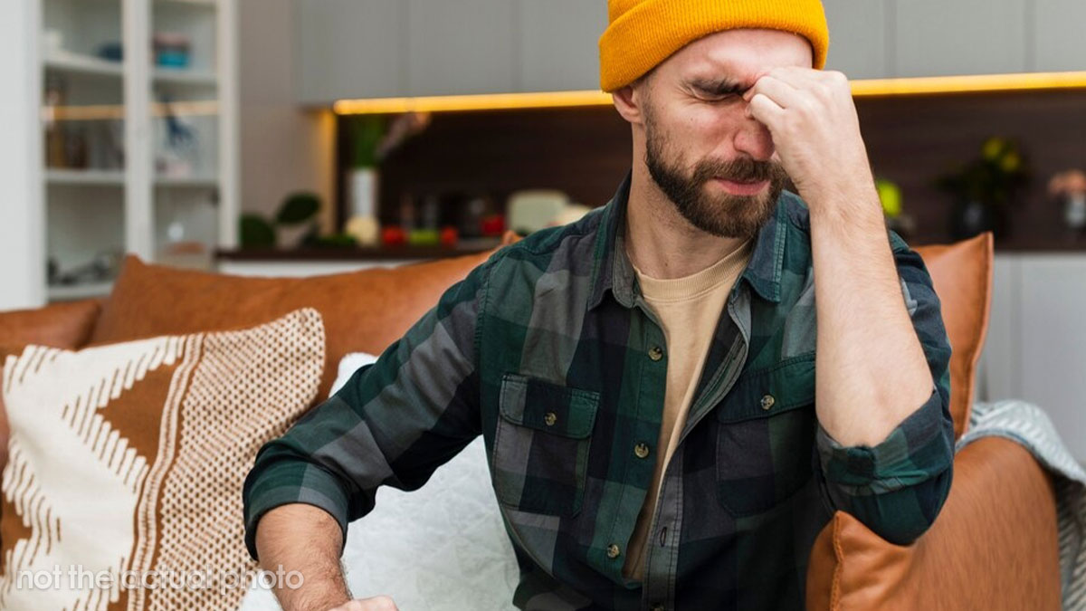 Family Angry With Guy For Scaring Off Deadbeat Bro’s New 18YO GF With The Ugly Truth