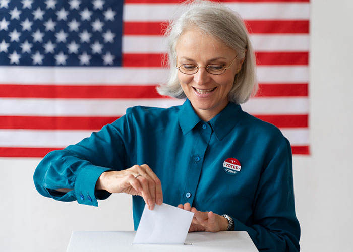 Man Is So Ashamed Of Parents’ Vote In Elections That He Doesn’t Want Them At His Swearing-In Man Is So Ashamed Of Parents’ Vote In Elections That He Doesn’t Want Them At His Swearing-In