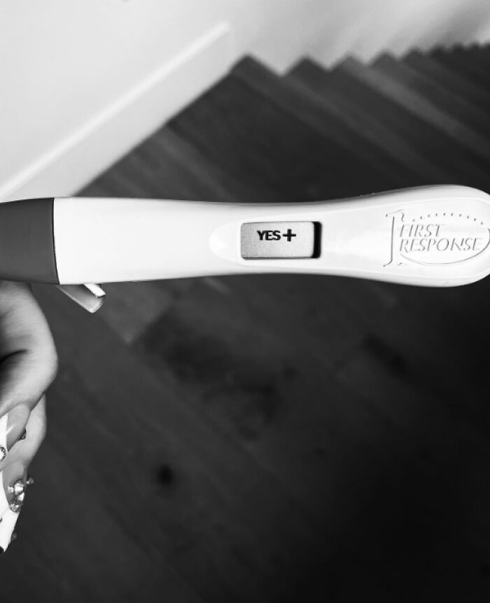 Megan Fox Surprises Fans With Pregnancy Announcement, Shares Stunning Baby Bump Photo Megan Fox Surprises Fans With Pregnancy Announcement, Shares Stunning Baby Bump Photo