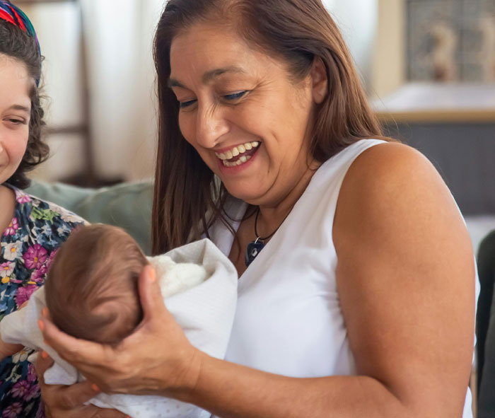 Woman Rejects Girl As She’s Not Her Biological Niece, Is Annoyed Her Parents Kept Her Woman Rejects Girl As She’s Not Her Biological Niece, Is Annoyed Her Parents Kept Her