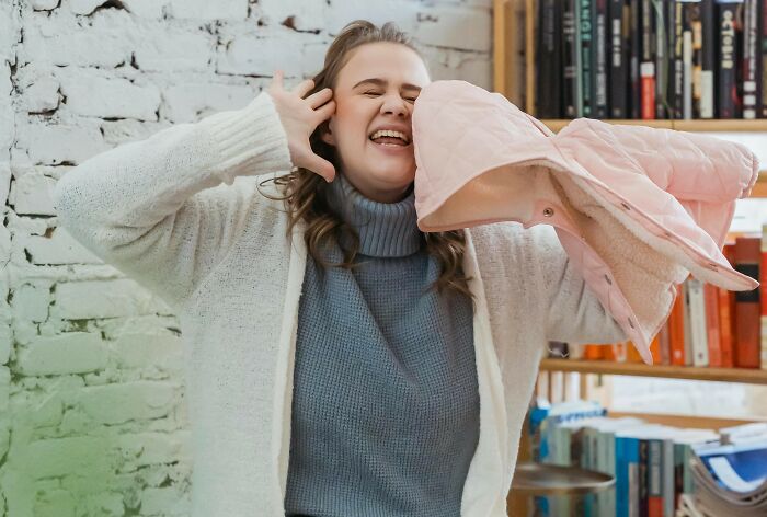 Woman Hates Living According To Husband’s Selfish Ex’s Schedule, Plans To Give Hubby Ultimatum Woman Hates Living According To Husband’s Selfish Ex’s Schedule, Plans To Give Hubby Ultimatum