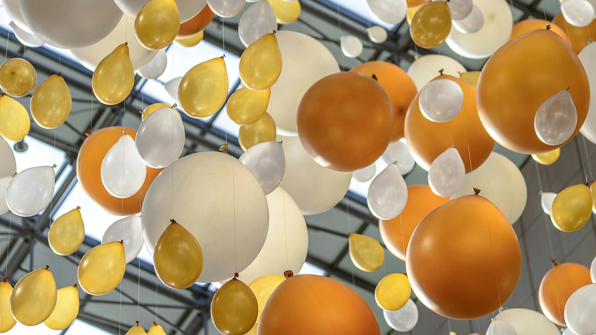 “What’s Going On Right Now That Most People Have No Idea About?” (35 Answers)