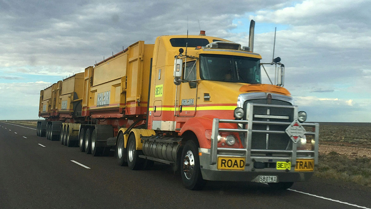 30 Realistic Ways For An Average Person To Become Rich That Are Often Overlooked