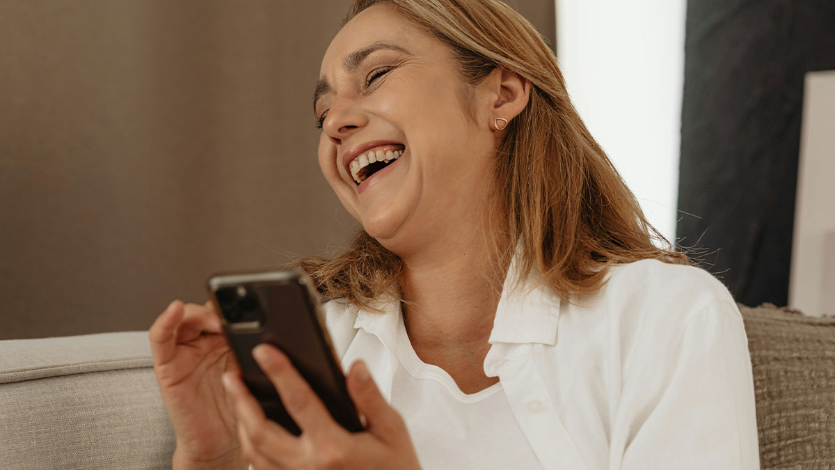 “Born To Roll My Eyes”: 50 Funny And Relatable Memes For Women