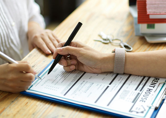 Landlord Decides To Sell Renovated Property, Is Shocked Evicted Tenant Took It All Back Landlord Decides To Sell Renovated Property, Is Shocked Evicted Tenant Took It All Back