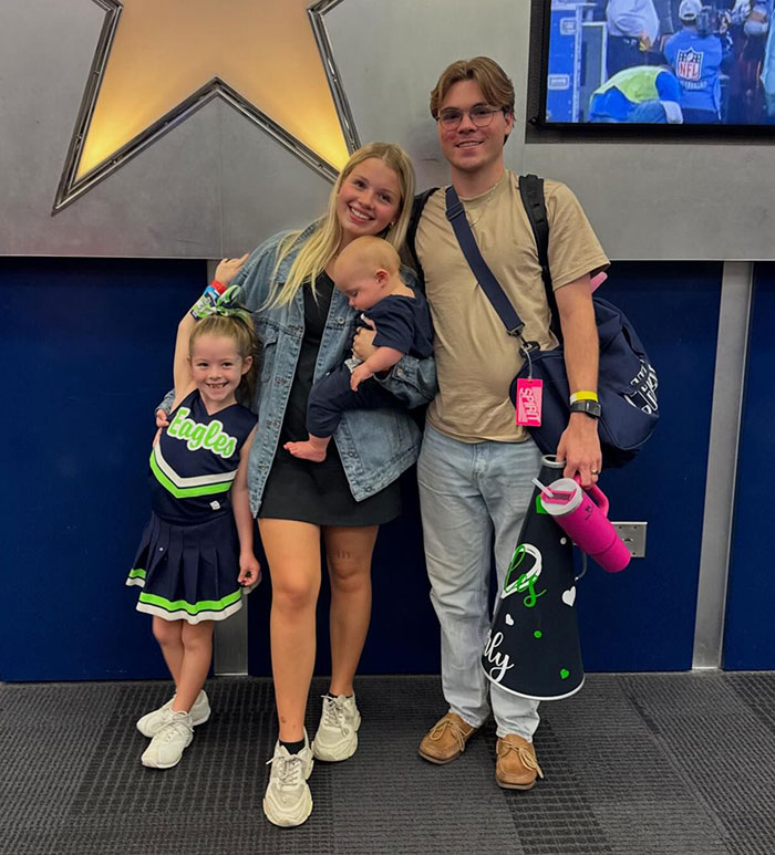 Teen Mom Who Became Pregnant At 13 Moves The Internet To Tears With College Application Teen Mom Who Became Pregnant At 13 Moves The Internet To Tears With College Application