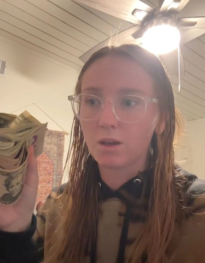 2-Year-Old Stuns Mom By Handing Her $243 In Cash—She Has No Idea Where It Came From 2-Year-Old Stuns Mom By Handing Her $243 In Cash—She Has No Idea Where It Came From