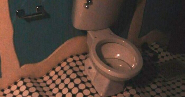 86 Toilets That Might Actually Be Cursed