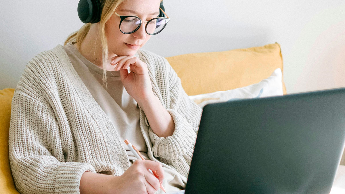 “A Felon Running For President”: 30 Things People Never Expected Would Be The New Normal