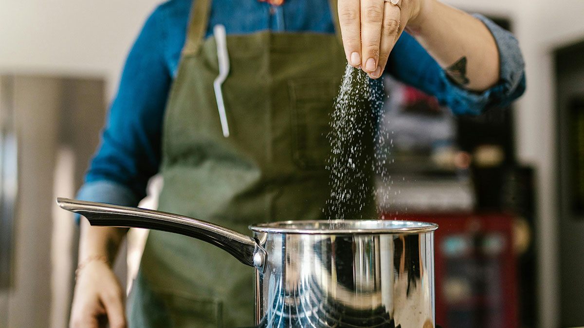 Woman Refuses To Host Any Family Gatherings As Intrusive SIL Ruins 40lb Of Homemade Tomato Sauce