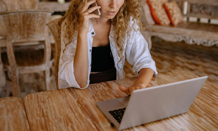“My Niece Was Ugly”: Teen Wears White To Aunt’s Wedding, Ends Up Photoshopped In The Pictures “My Niece Was Ugly”: Teen Wears White To Aunt’s Wedding, Ends Up Photoshopped In The Pictures