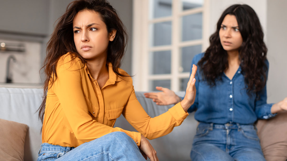 Couple Invite Themselves To Sister’s Apartment, Try To Enforce Their Ridiculous Rules