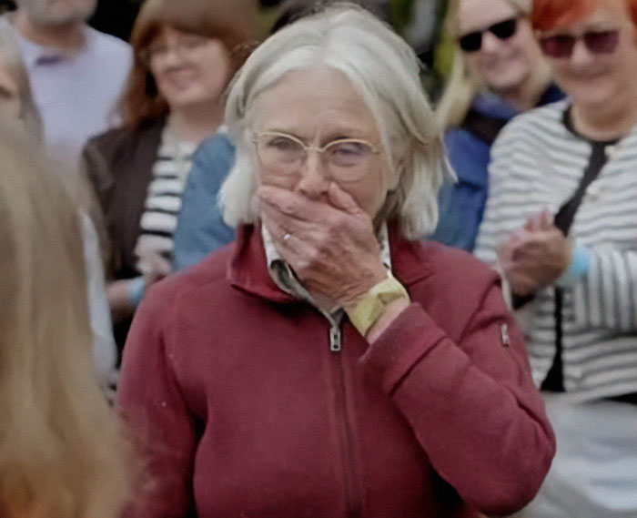 Antiques Roadshow Guest In Tears As She Learns Value Of Grandma’s Jewelry: “Took My Breath Away” Antiques Roadshow Guest In Tears As She Learns Value Of Grandma’s Jewelry: “Took My Breath Away”