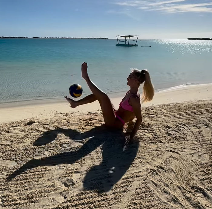 "World's Sexiest Footballer" Alisha Lehmann Shows Off Her Skills On The Beach In The Maldives "World's Sexiest Footballer" Alisha Lehmann Shows Off Her Skills On The Beach In The Maldives