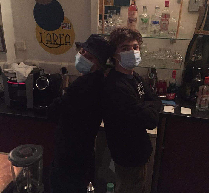 Fans Applaud Jack Depp’s Humble Life Choices Despite Famous Family Background Fans Applaud Jack Depp’s Humble Life Choices Despite Famous Family Background