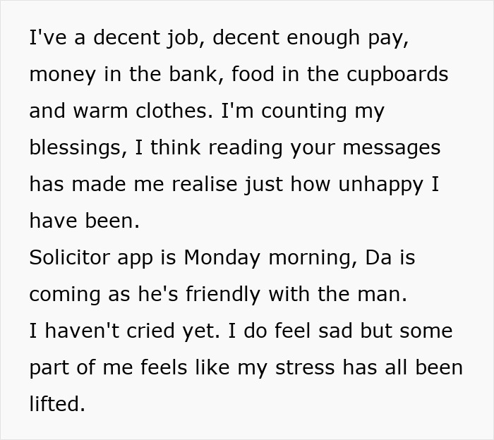 Lady Books Restaurant For Husband's Birthday, He Snaps At Her And Storms Off To Meet His Friends Lady Books Restaurant For Husband's Birthday, He Snaps At Her And Storms Off To Meet His Friends