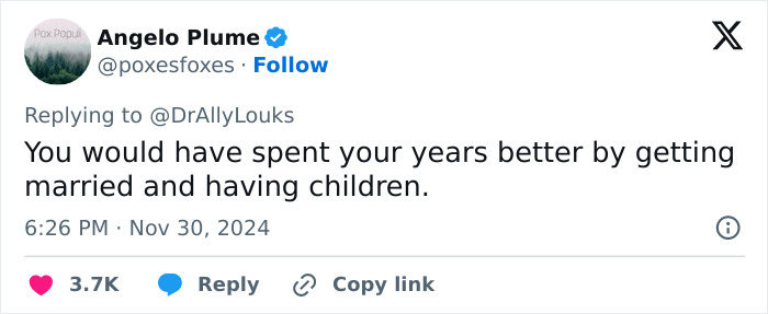Tweet sparking outrage over academic's "woke" thesis on politics of smell, suggesting alternative life choices. Tweet sparking outrage over academic's "woke" thesis on politics of smell, suggesting alternative life choices.