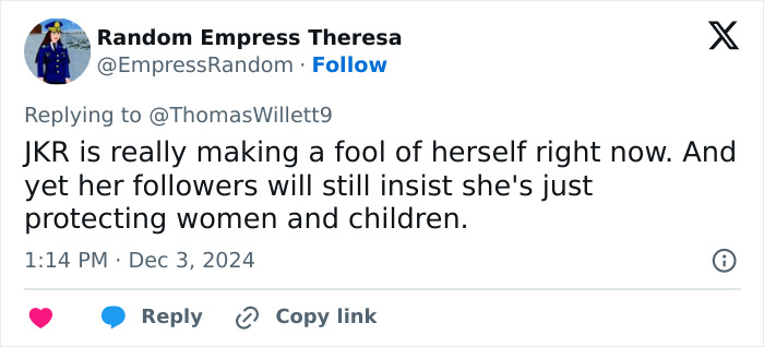 Tweet reacting to JK Rowling's objection with critical comment on her actions. Tweet reacting to JK Rowling's objection with critical comment on her actions.