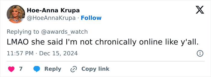 Tweet response to Nicole Kidman's alleged rude behavior, humorously noting she's not "chronically online. Tweet response to Nicole Kidman's alleged rude behavior, humorously noting she's not "chronically online.