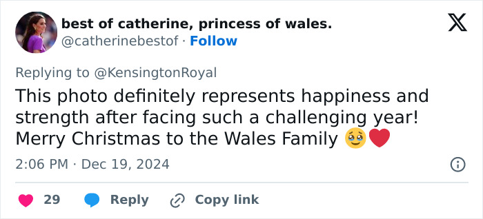 Tweet praising Kate and William's Christmas card, highlighting happiness and strength after a challenging year. Tweet praising Kate and William's Christmas card, highlighting happiness and strength after a challenging year.