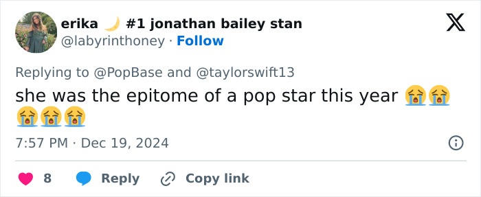 Tweet expressing fan outrage about Taylor Swift's pop star ranking with crying emojis. Tweet expressing fan outrage about Taylor Swift's pop star ranking with crying emojis.