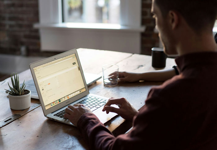 “I Told You So”: Dodgy Arborist Ignores Warning, Causes $300K Damage, Regrets It Fast “I Told You So”: Dodgy Arborist Ignores Warning, Causes $300K Damage, Regrets It Fast