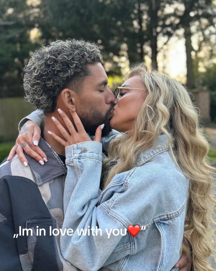 “World's Sexiest Footballer” Alisha Lehmann Flaunts Athletic Figure In New Vacation Post “World's Sexiest Footballer” Alisha Lehmann Flaunts Athletic Figure In New Vacation Post