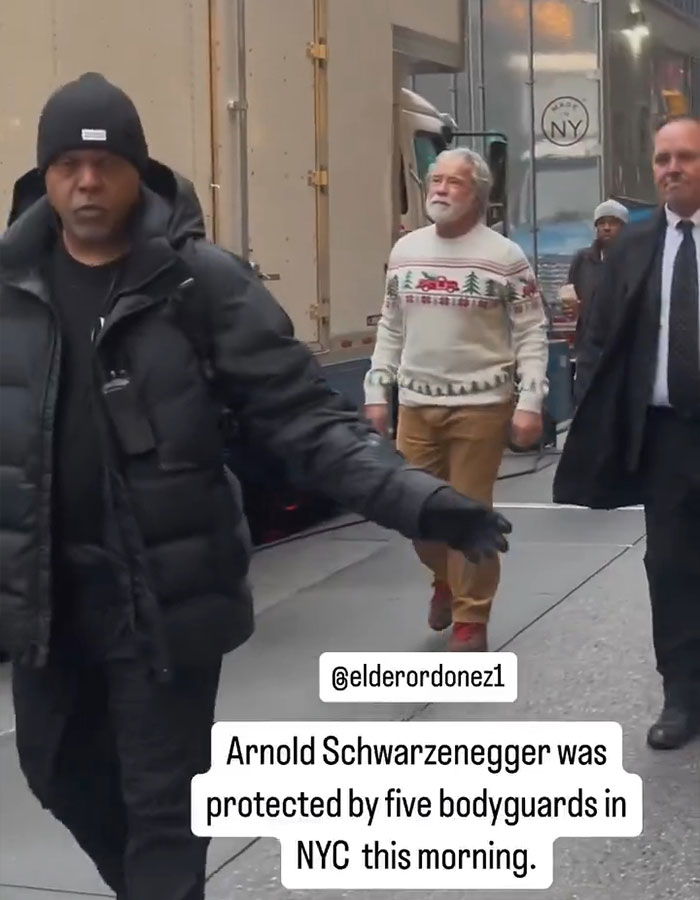 People Get Emotional After Arnold Schwarzenegger Is Spotted Being Protected By 5 Bodyguards People Get Emotional After Arnold Schwarzenegger Is Spotted Being Protected By 5 Bodyguards