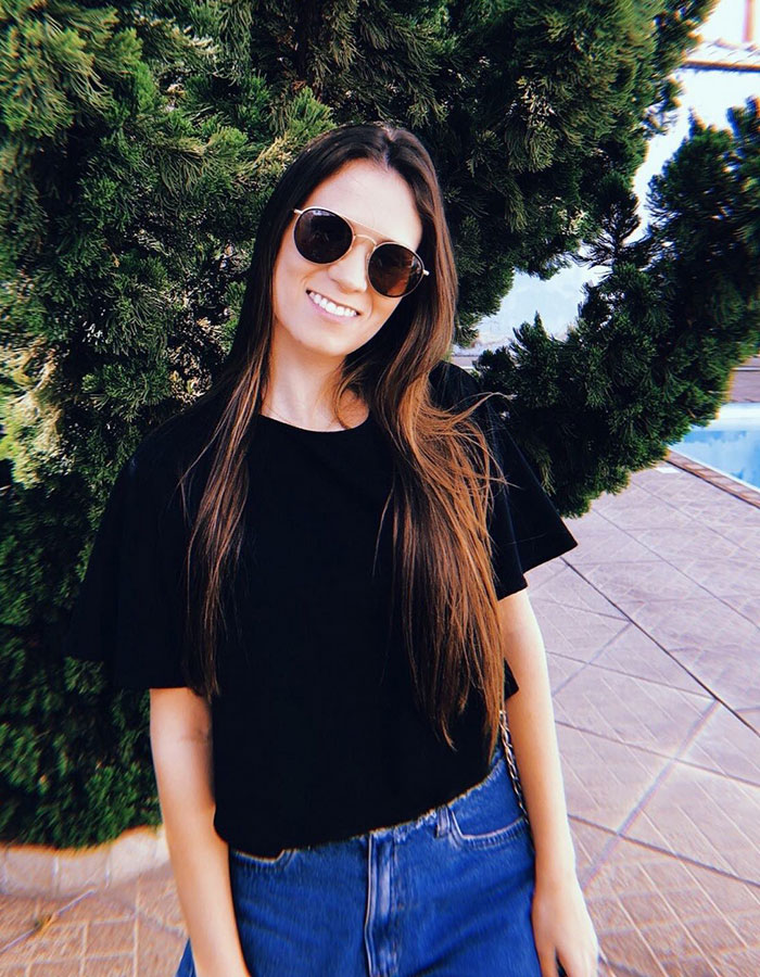 Mother’s Attempt To Shame Woman Over Plane Seat Backfires, Turning Her Into A Viral Influencer Mother’s Attempt To Shame Woman Over Plane Seat Backfires, Turning Her Into A Viral Influencer