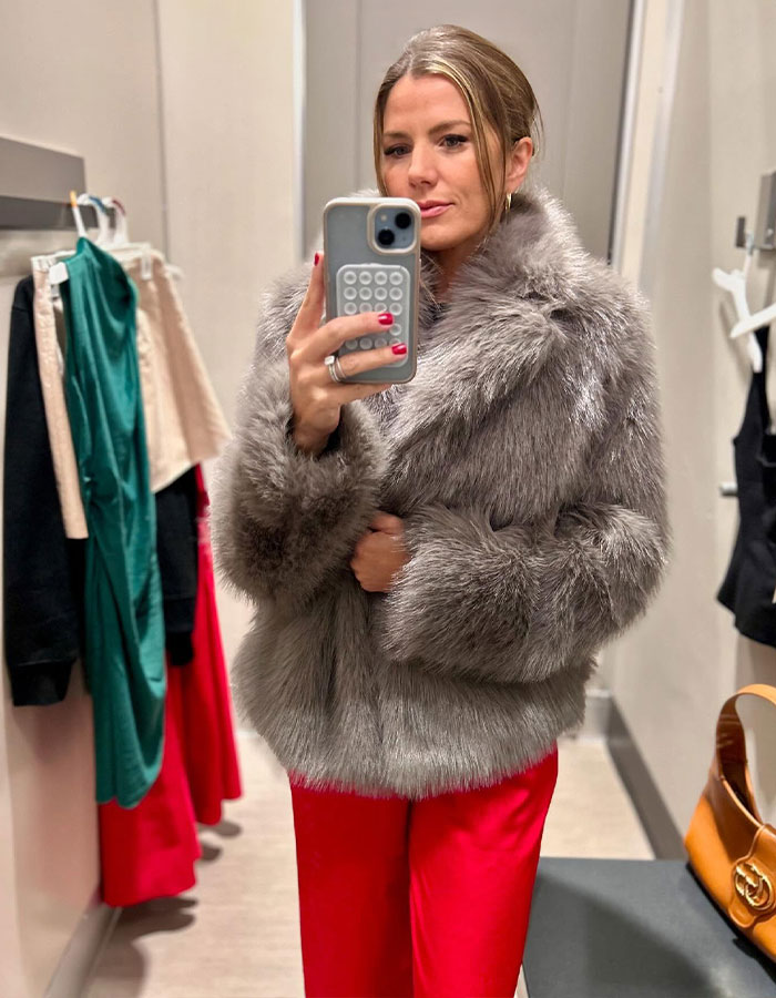 Mom Slammed For Saying Santa Visits Her "Little" Kids But Not Her Stepson Defends Herself Mom Slammed For Saying Santa Visits Her "Little" Kids But Not Her Stepson Defends Herself