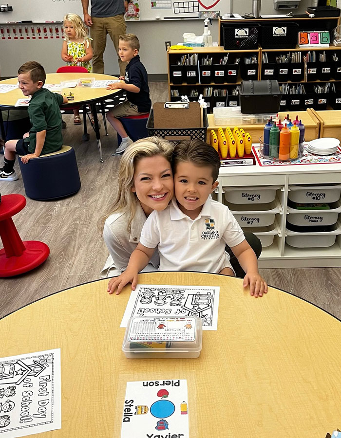 2YO Suddenly Realizes His Mom Is The Bride—His "Heart-Melting" Reaction Is Winning The Internet 2YO Suddenly Realizes His Mom Is The Bride—His "Heart-Melting" Reaction Is Winning The Internet