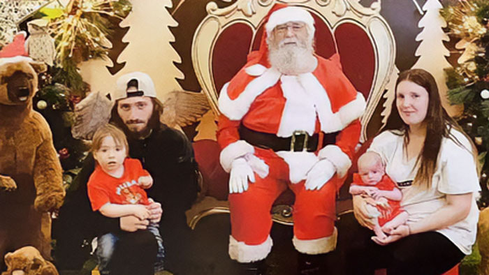 Dad, 20, Passes Away After Getting ‘Little Cut’ On Lip, Leaving Behind 2 Kids And Pregnant Wife Dad, 20, Passes Away After Getting ‘Little Cut’ On Lip, Leaving Behind 2 Kids And Pregnant Wife