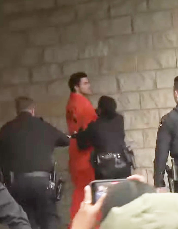 “Complete Chaos”: Luigi Mangione’s Inmates Expose His “Terrible” Conditions During Live Broadcast “Complete Chaos”: Luigi Mangione’s Inmates Expose His “Terrible” Conditions During Live Broadcast