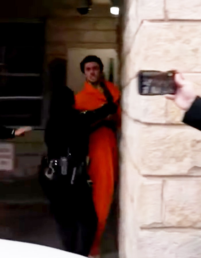 “Complete Chaos”: Luigi Mangione’s Inmates Expose His “Terrible” Conditions During Live Broadcast “Complete Chaos”: Luigi Mangione’s Inmates Expose His “Terrible” Conditions During Live Broadcast