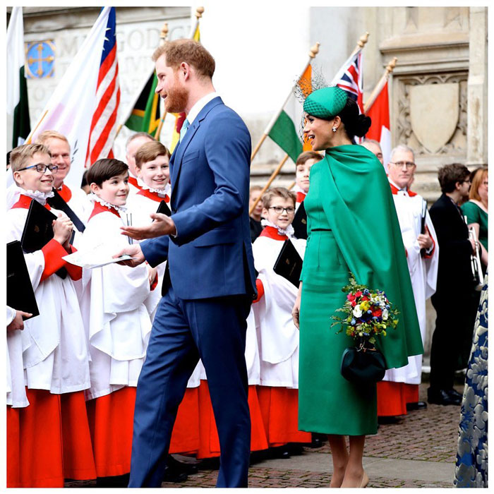 "Pathetic" AI-made Christmas Card Of Meghan Markle & Prince Harry's Children Goes Viral "Pathetic" AI-made Christmas Card Of Meghan Markle & Prince Harry's Children Goes Viral