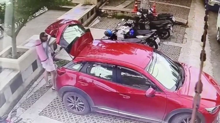 Actress Tragically Swept Away By Giant Wave While Meditating On Yoga Mat On Cliffside Beauty Spot Actress Tragically Swept Away By Giant Wave While Meditating On Yoga Mat On Cliffside Beauty Spot