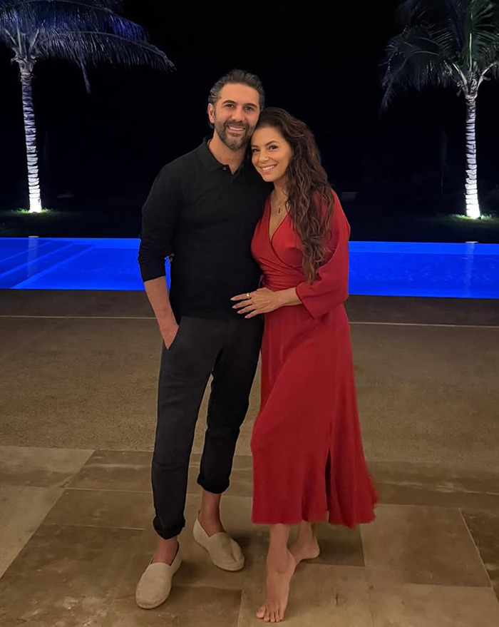 “Aging Backwards”: Eva Longoria Rings In Christmas Season With “Out Of Office” Bikini Photos “Aging Backwards”: Eva Longoria Rings In Christmas Season With “Out Of Office” Bikini Photos