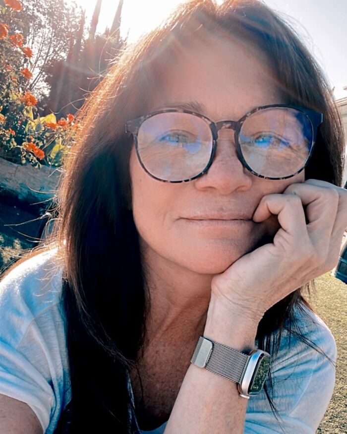 Valerie Bertinelli Claps Back At Critics Who “Sit In Judgment” Of Her Bikini Selfie Valerie Bertinelli Claps Back At Critics Who “Sit In Judgment” Of Her Bikini Selfie