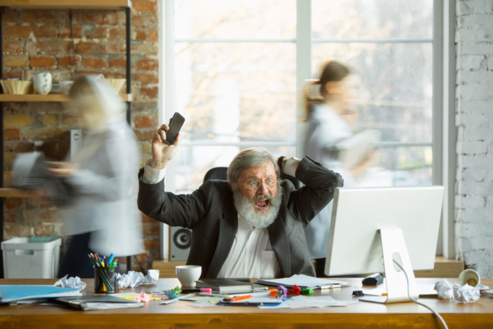 “When Will She Be Back?”: Boss Sparks Fury Over Careless Text Sent After Worker Was Hit By A Car “When Will She Be Back?”: Boss Sparks Fury Over Careless Text Sent After Worker Was Hit By A Car