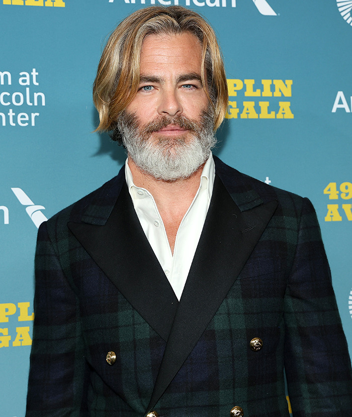 Chris Pine’s 29-Year-Old Girlfriend Looks Like His Daughter, Ruthless Netizens Claim Chris Pine’s 29-Year-Old Girlfriend Looks Like His Daughter, Ruthless Netizens Claim