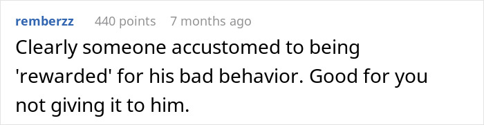 A Reddit comment discussing entitled plane passenger tantrum due to seat denial. A Reddit comment discussing entitled plane passenger tantrum due to seat denial.